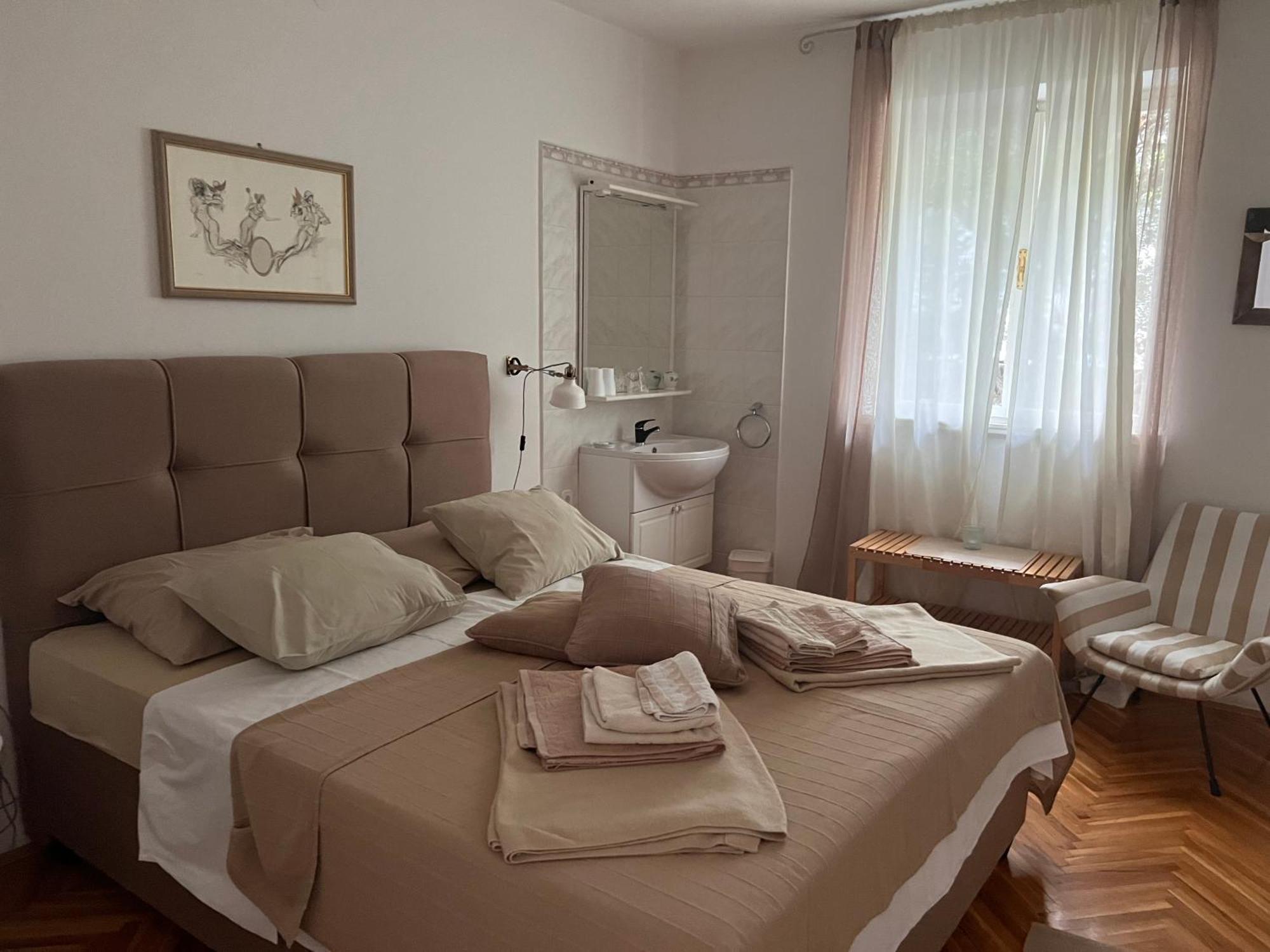 Apartments Lorenandreja Rab Town Buitenkant foto